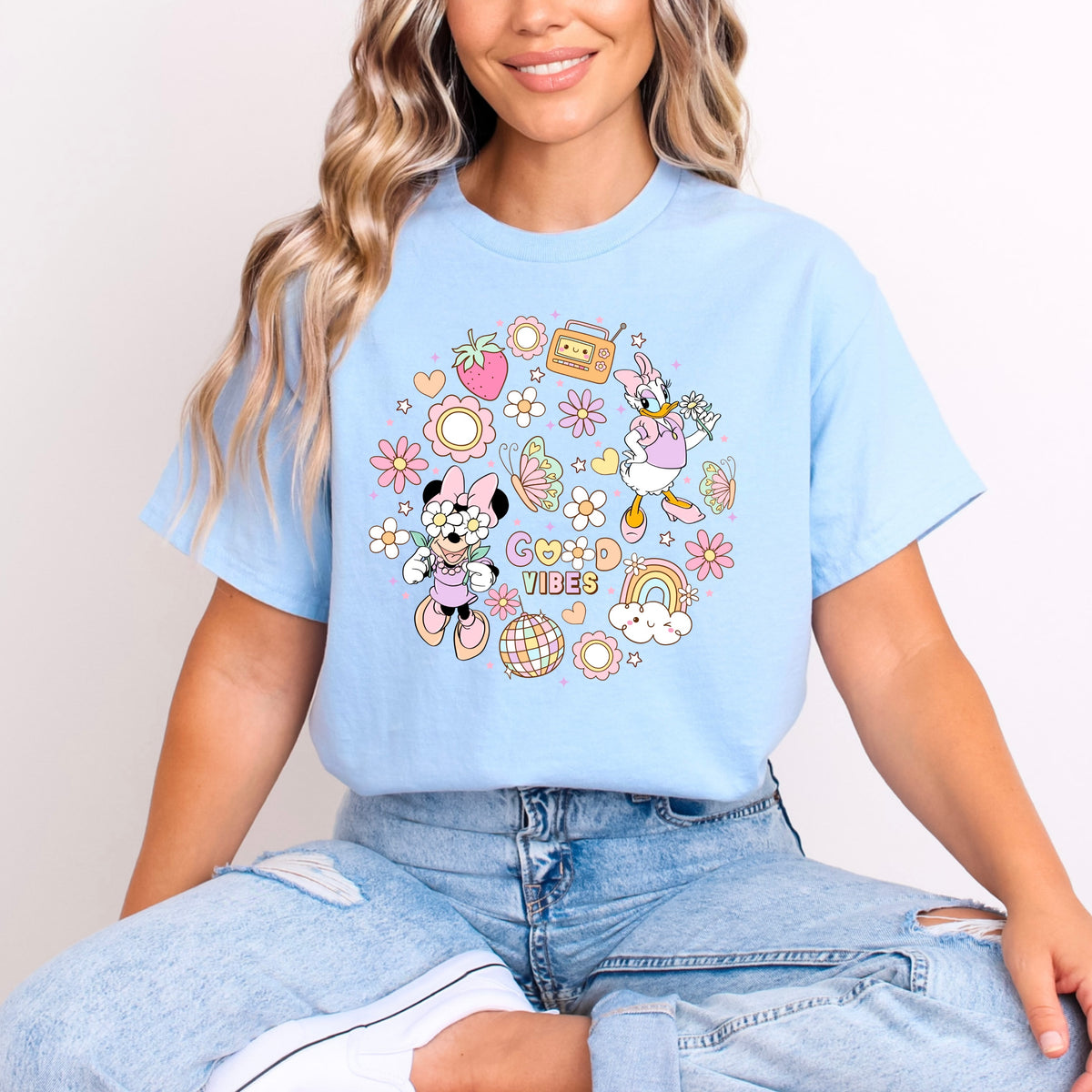 MINNIE AND DAISY GOOD VIBES T.SHIRT