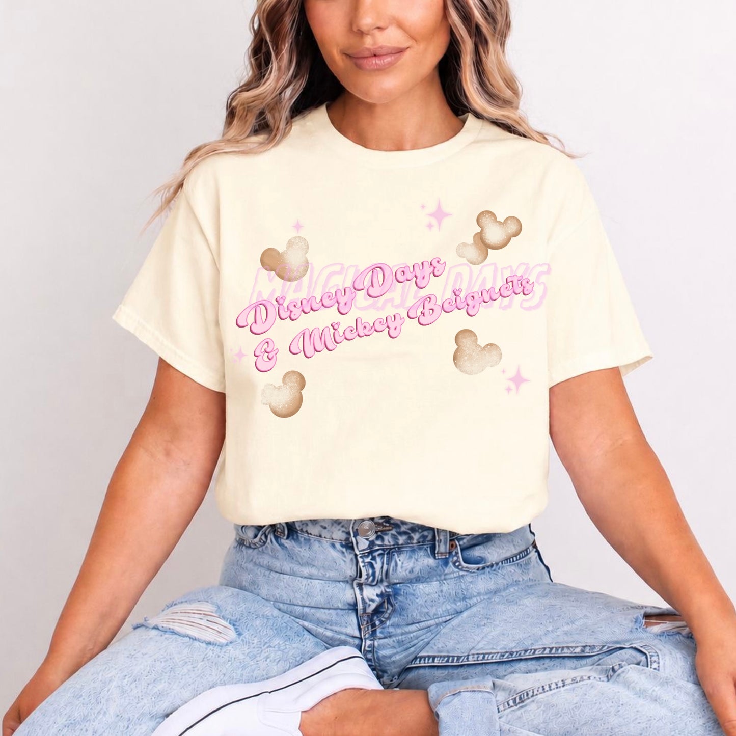 DISNEY DAYS AND MICKEY BEIGNETS PINK WORDING T.SHIRT