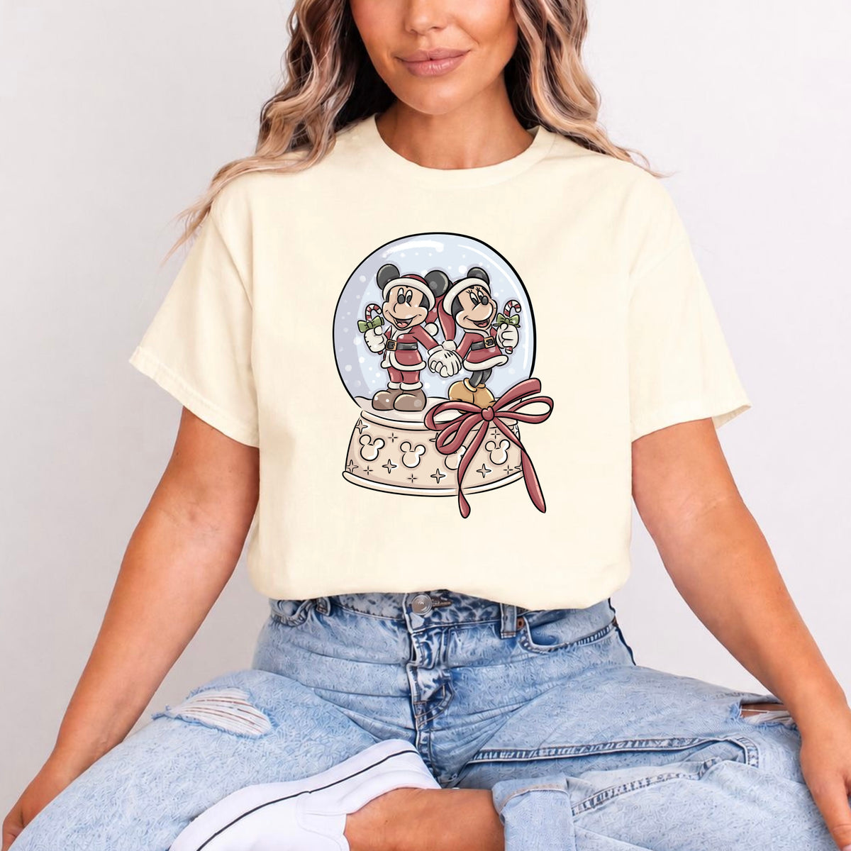 MICKEY AND MINNIE SNOW GLOBE T.SHIRT Design No. 142