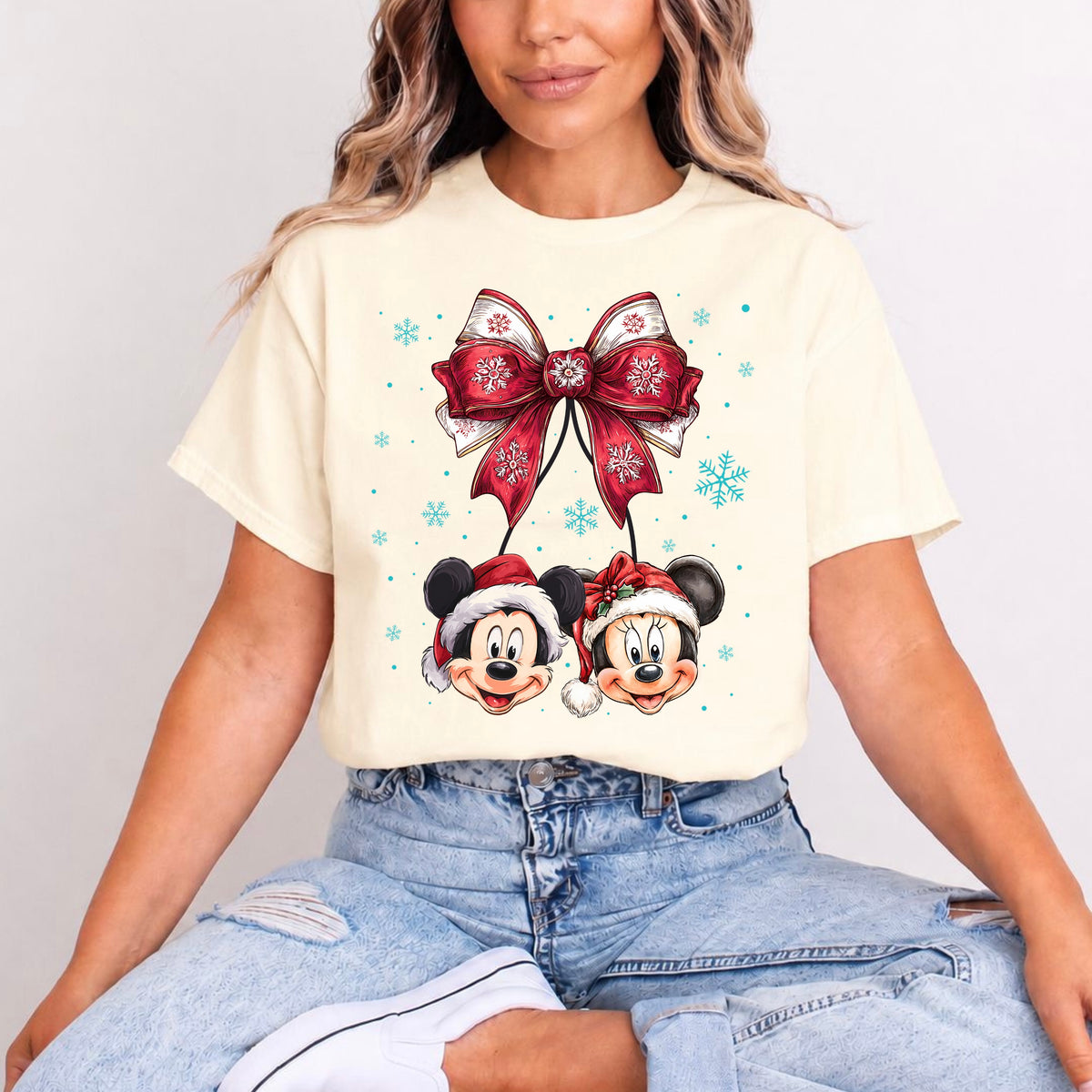 MICKEY AND MINNIE CHRISTMAS BELLS T.SHIRT
