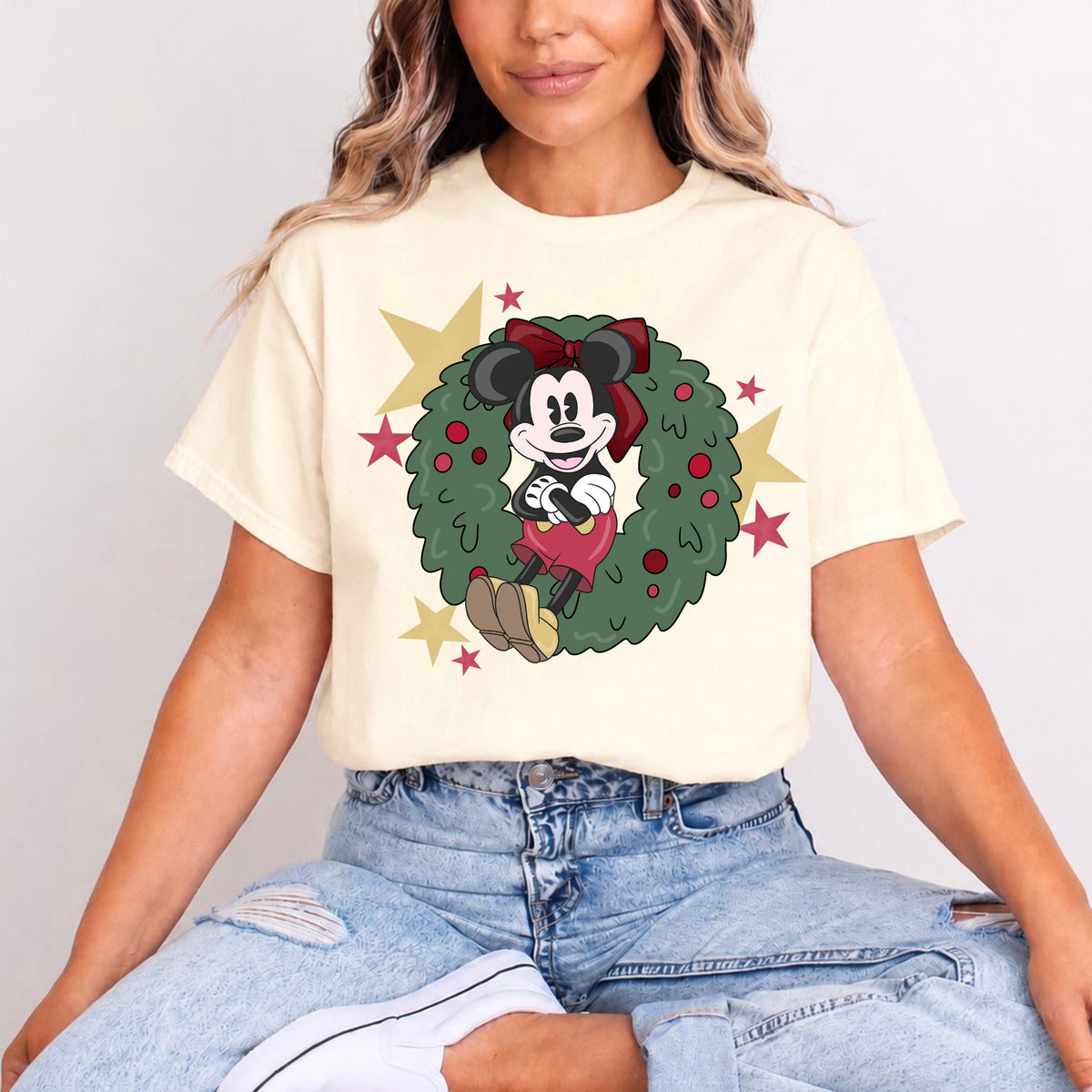 MICKEY CHRISTMAS WREATH T.SHIRT Design No. 21