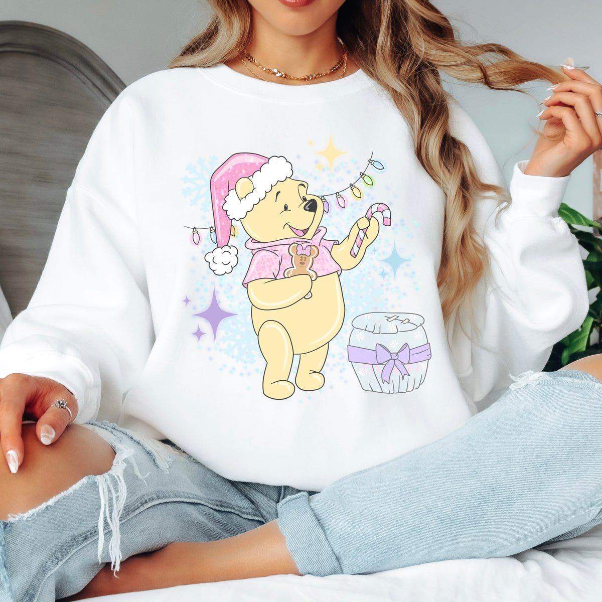 WINNIE THE POOH CHRISTMAS SWEATSHIRT