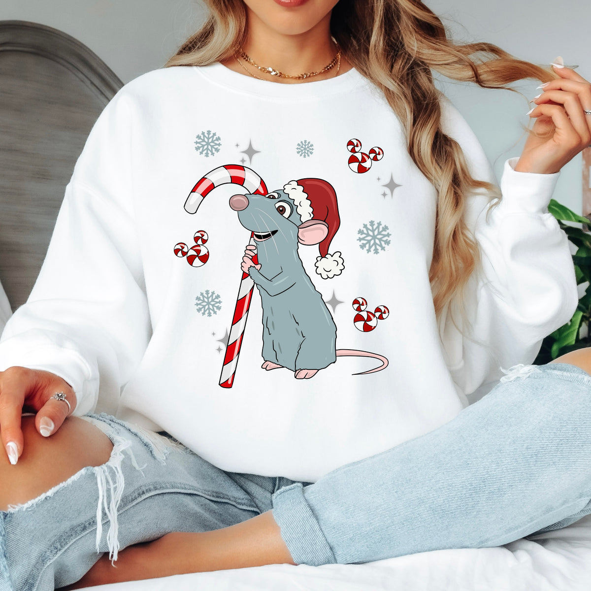 REMY CHRISTMAS SWEATSHIRT