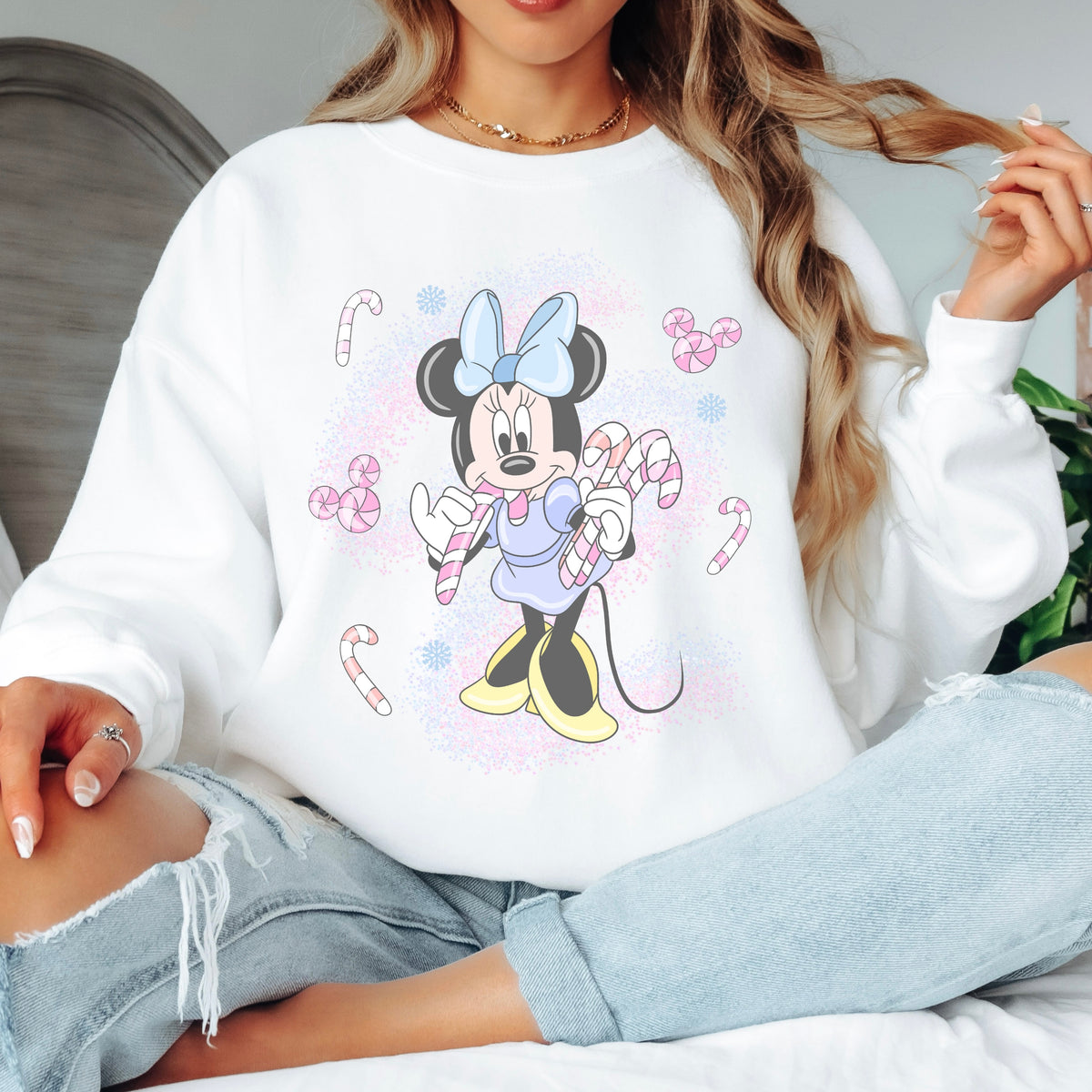 CANDY CANE MINNIE MOUSE SWEATSHIRT